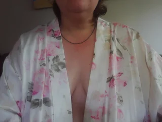 HornyyHollyyy profile